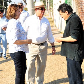 Romero junto a los vecinos del Bº  Bicentenario